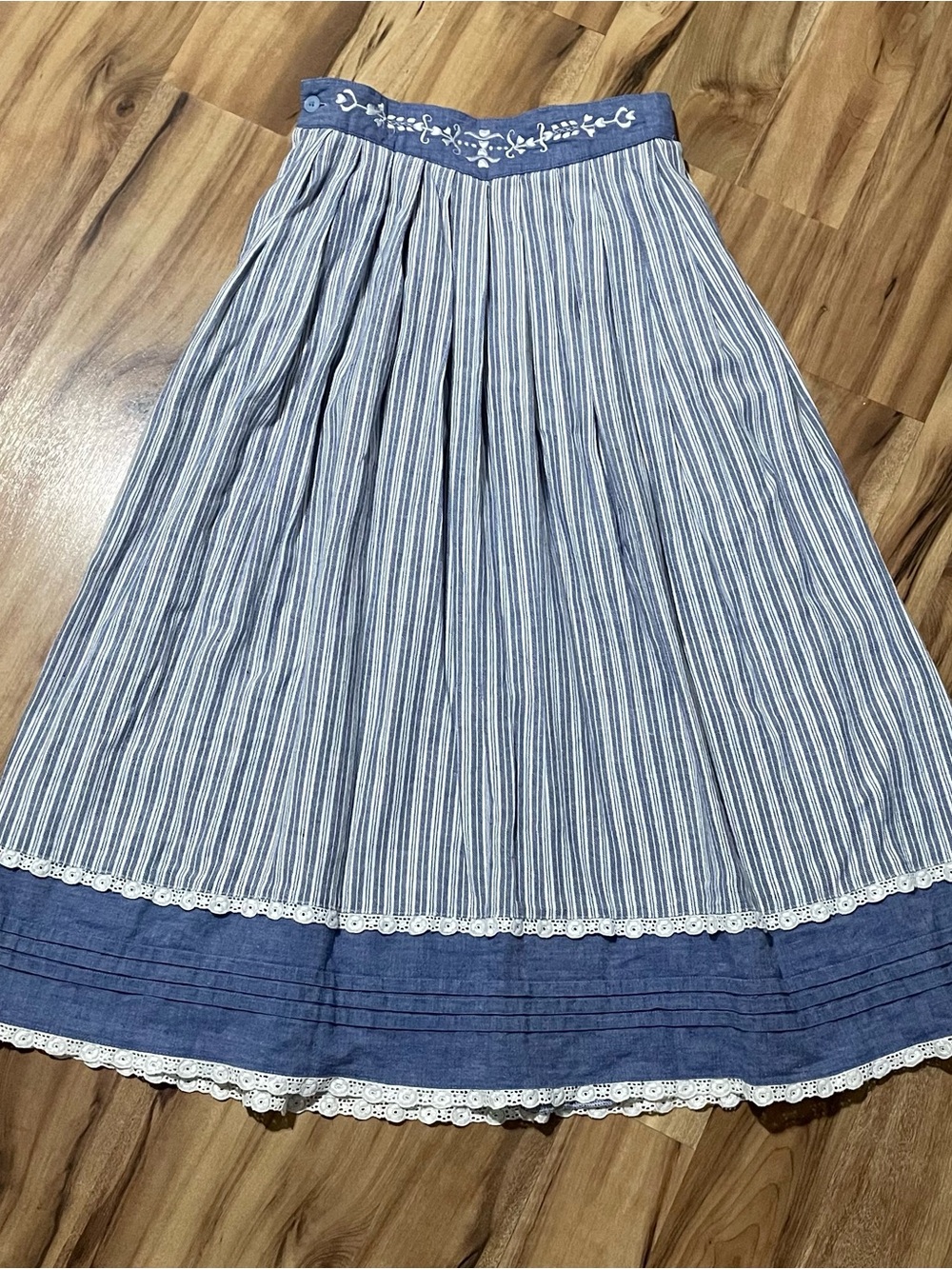 Vtg Alphorn Adler Blue Striped Dirndl German  Skirt Lace Folk Cottagecore S